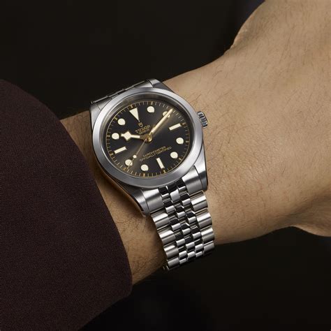 tudor black bay 31 mm